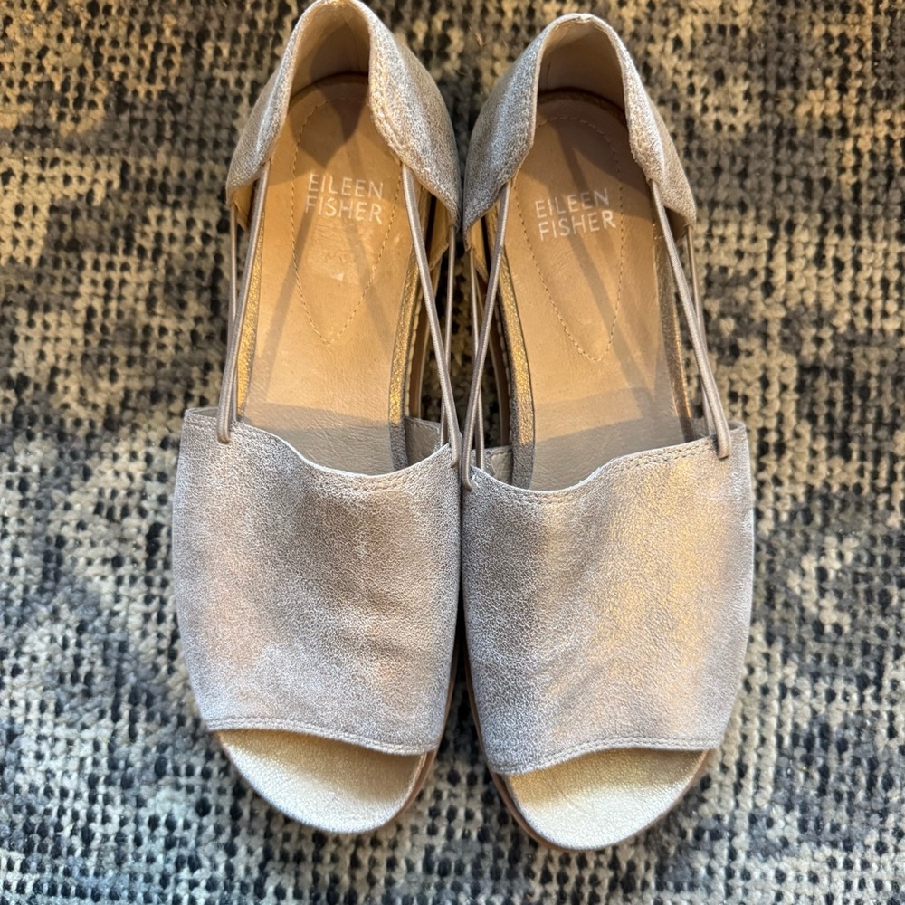Eileen Fisher Metallic Gold Sandals with White Platform Sole size 6